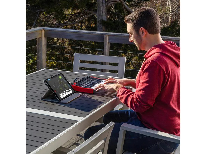 Akai Keyboard Controller MPK Mini Play MK3