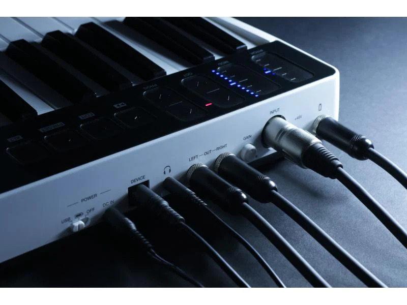 IK Multimedia Keyboard Controller iRig Keys I/O 25