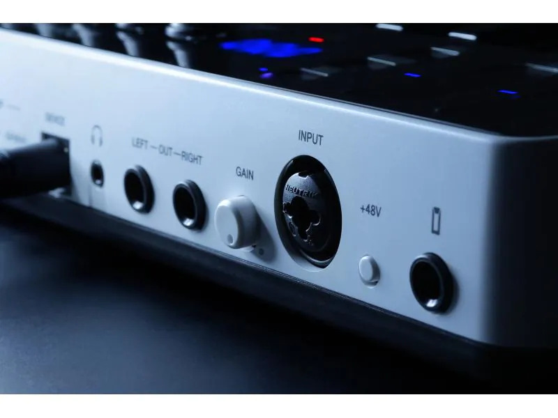 IK Multimedia Keyboard Controller iRig Keys I/O 49