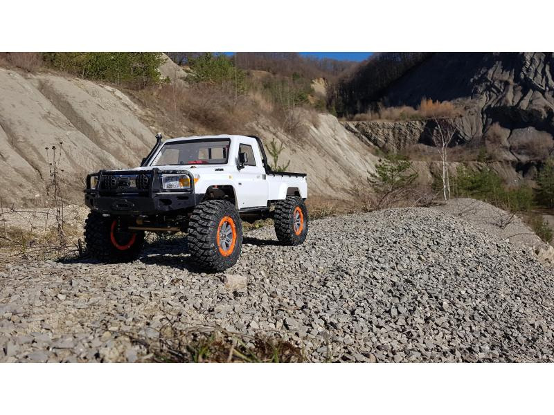 Amewi Scale Crawler AMXRock RCX10B Basic ARTR Weiss