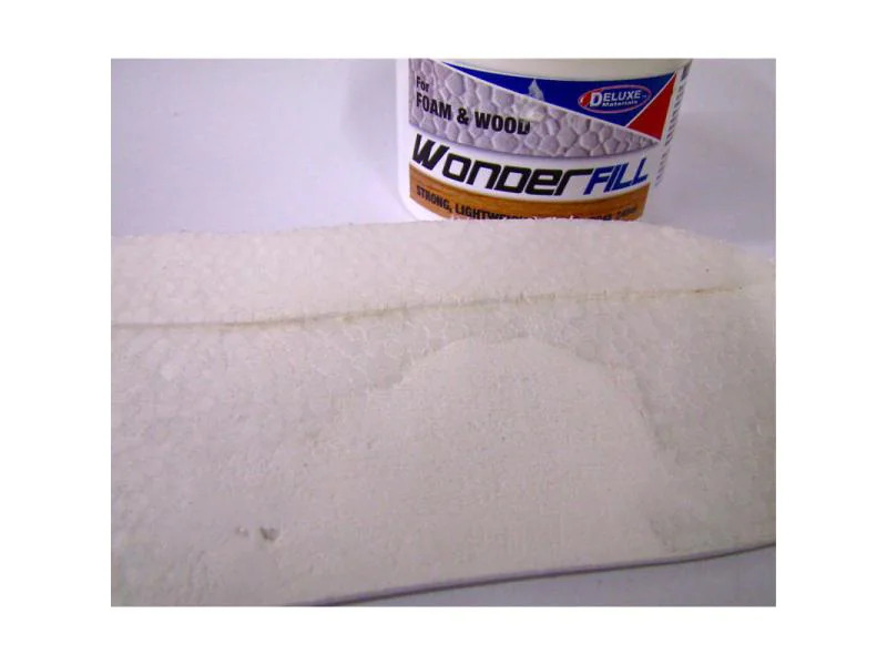 Deluxe Materials Spachtelmasse Wonderfill 240 ml, Weiss