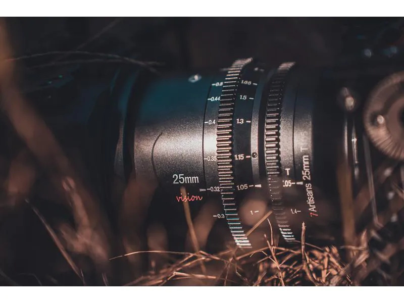 7Artisans Festbrennweite 25mm T1.05 – Canon RF
