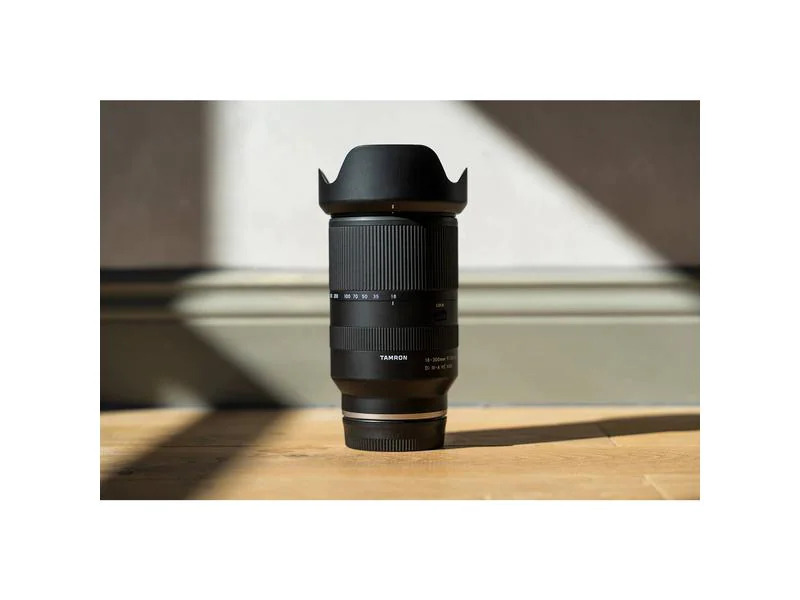 Tamron Zoomobjektiv AF 18-300 mm F/3.5-6.3 Di III-A VC