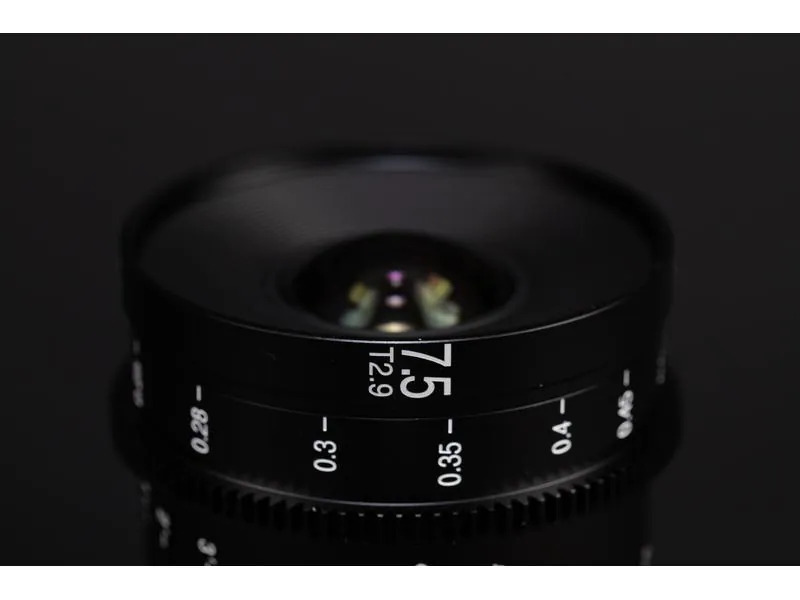 Venus Optic Festbrennweite 7.5 mm T2.9 Zero-D S35 Cine Lens – X-Mount