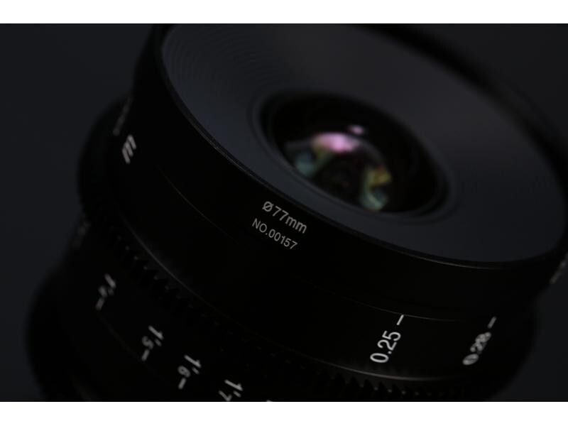 Venus Optic Festbrennweite 7.5 mm T2.9 Zero-D S35 Cine Lens – X-Mount