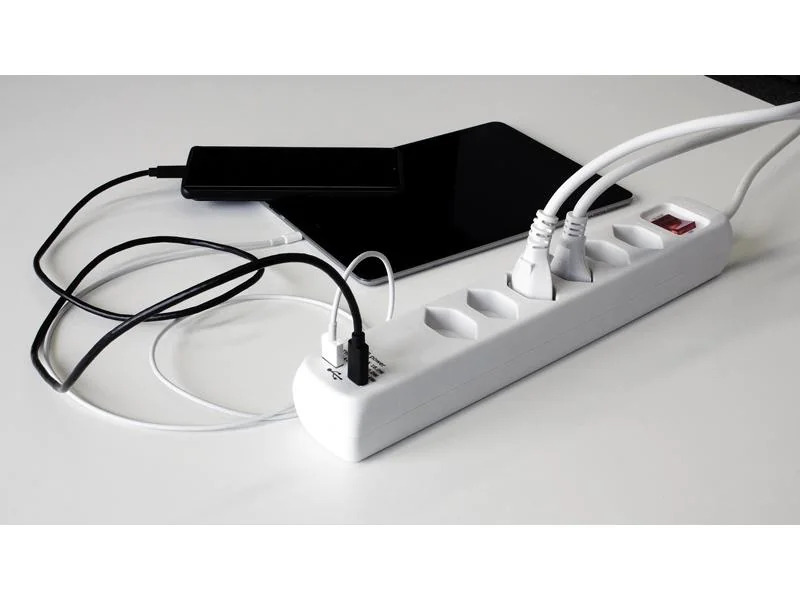 STEFFEN Steckdosenleiste POWER EASY 6x T13, 1x USB-A/USB-C PD, Weiss
