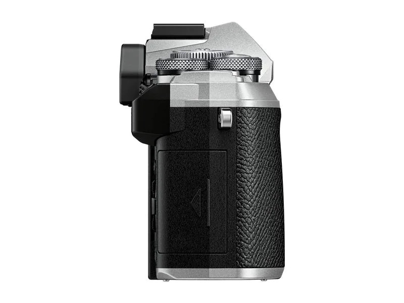 OM-System Fotokamera OM-5 M.Zuiko Digital ED 12-45mm F/4 PRO Silber