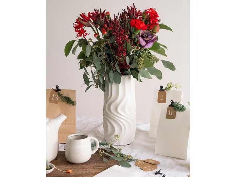 Esmée Vase Twist 29.5 cm, Weiss