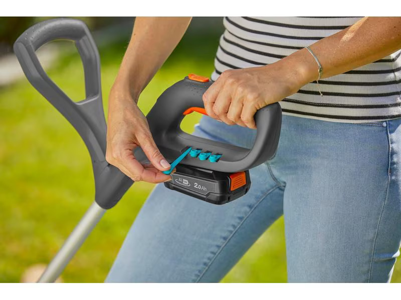 Gardena Akku-Trimmer SmallCut 23/18 V P4A Ready-To-Use Set