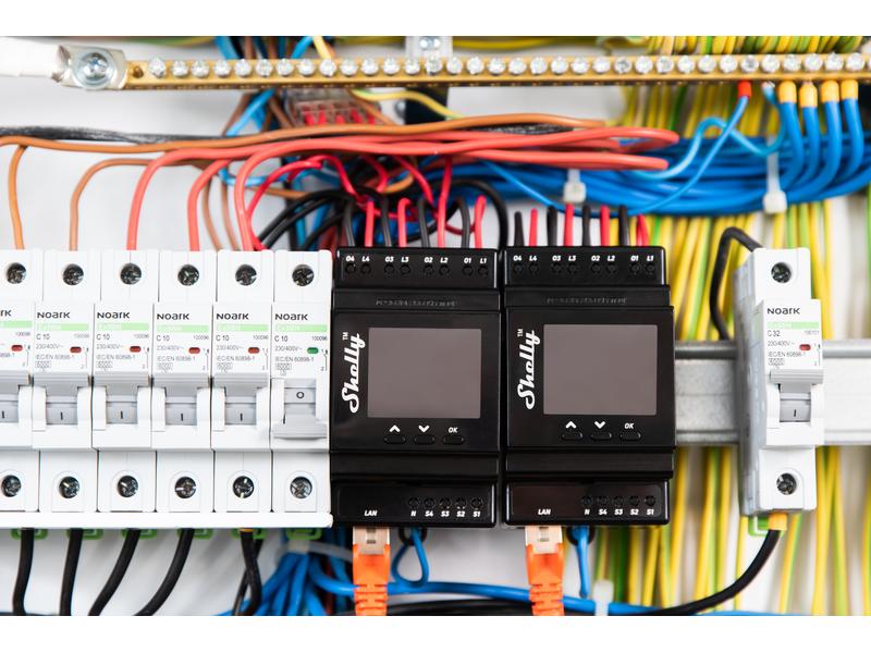 Shelly Shelly Pro 4PM LAN und WiFi-DIN-Rail Switch