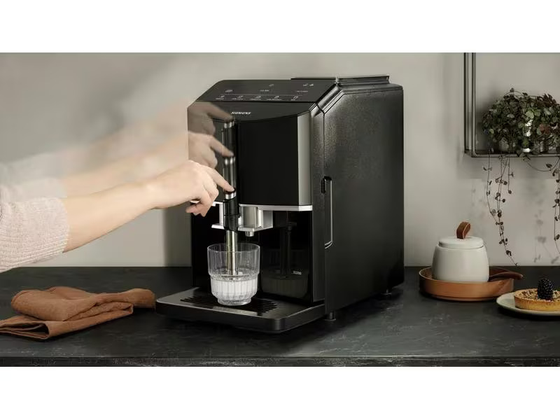 Siemens Kaffeevollautomat EQ300 Klavierlack schwarz TF301E19