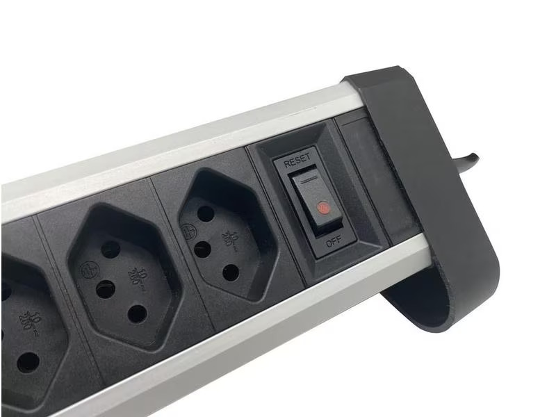 Schönenberger Tischsteckdosenleiste Alu 4× T13, 1x USB-C, 2x USB-A, 2 m