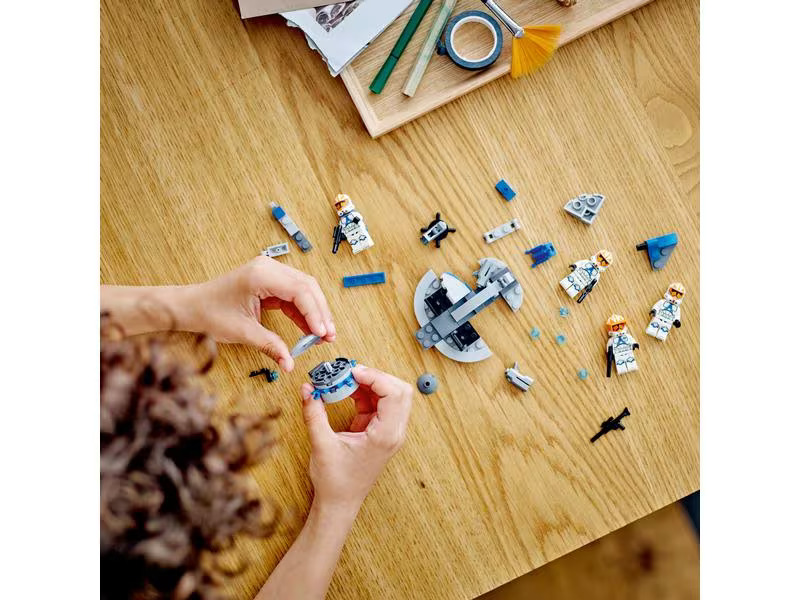 LEGO® Star Wars Ahsokas Clone Trooper der 332. Kompanie 75359