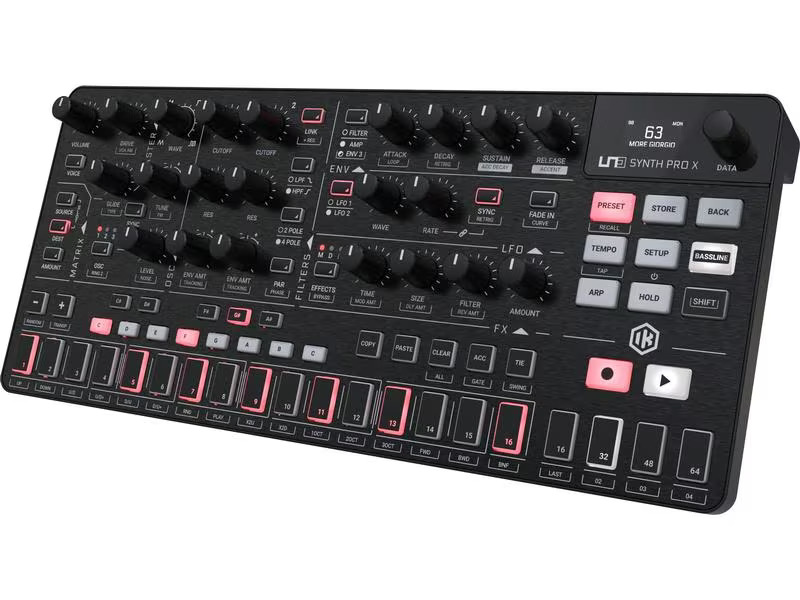 IK Multimedia Synthesizer UNO Synth Pro X