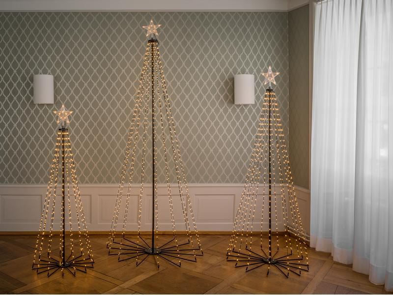 STT Dekolicht Cone Tree, 700 LEDs, 240 cm, Schwarz