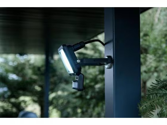 Brennenstuhl Scheinwerfer LED JARO 3060 P 20 W