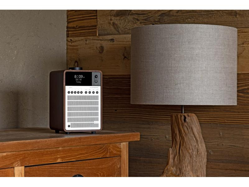 Revo DAB+ Radio SuperSignal Silber