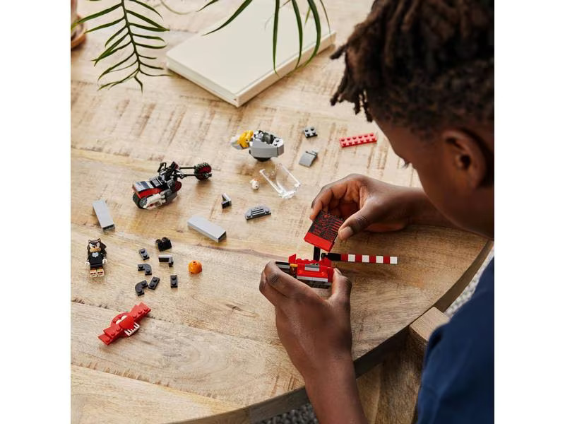 LEGO® Sonic Shadow the Hedgehog Flucht 76995