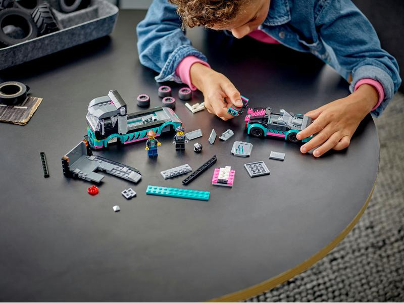 LEGO® City Autotransporter mit Rennwagen 60406