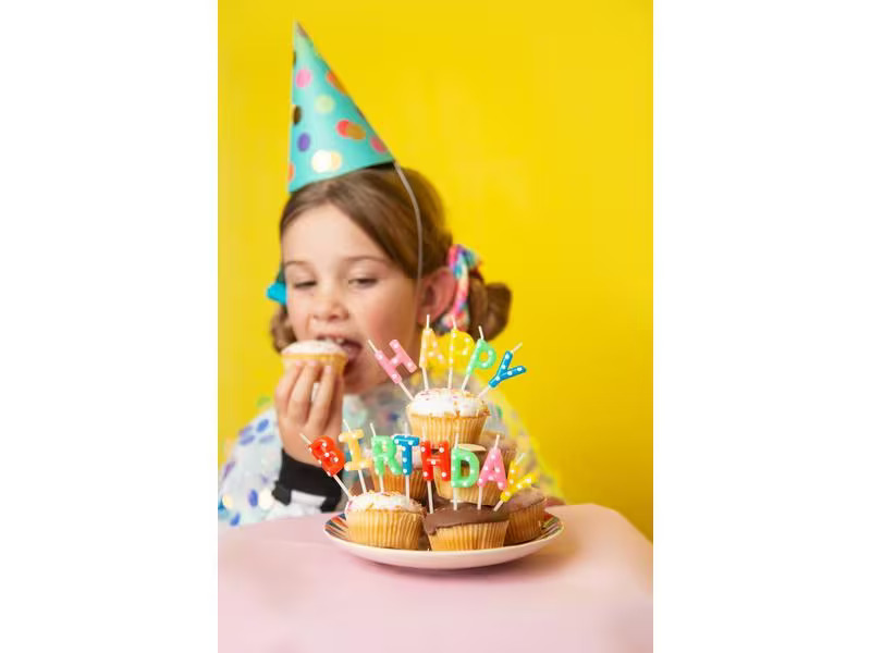 Partydeco Kerze Happy Birthday 2.5 cm, Mehrfarbig