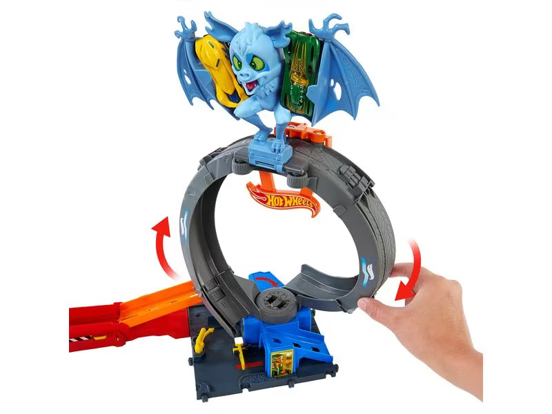 Hot Wheels Action Cars Hot Wheels City Nemesis Bat vs Tire Shop