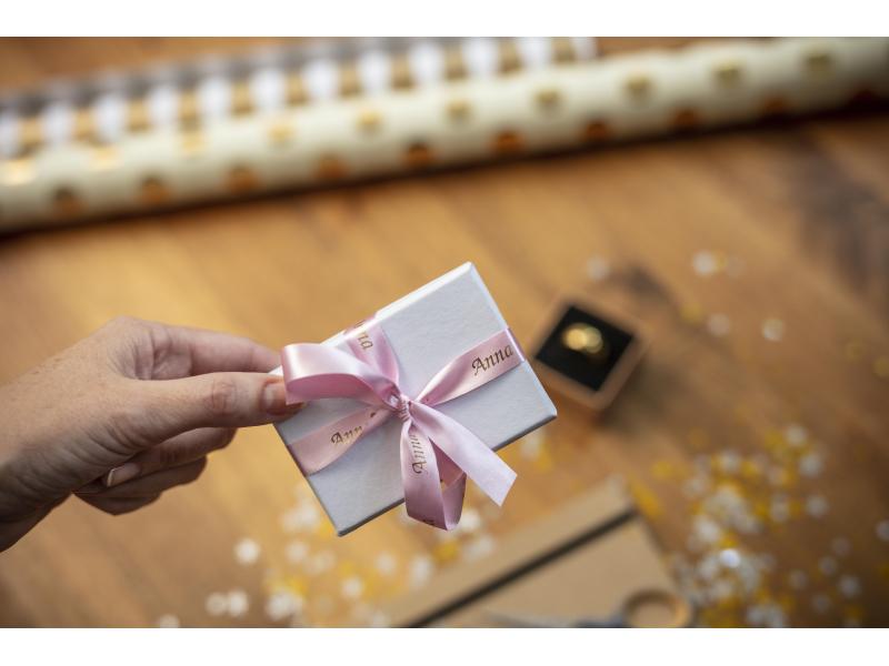 Brother Beschriftungsband TZe-RE34 Gold auf Pink