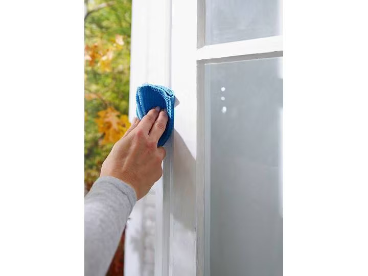 tesa Dichtungsband P-Profil, Weiss, 6 m x 9 mm