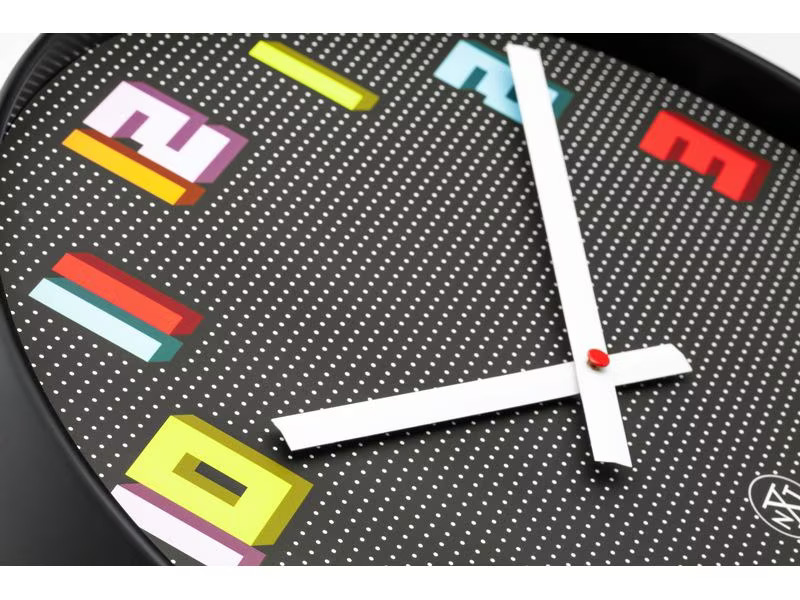 NeXtime Wanduhr Game Ø 35 cm, Mehrfarbig