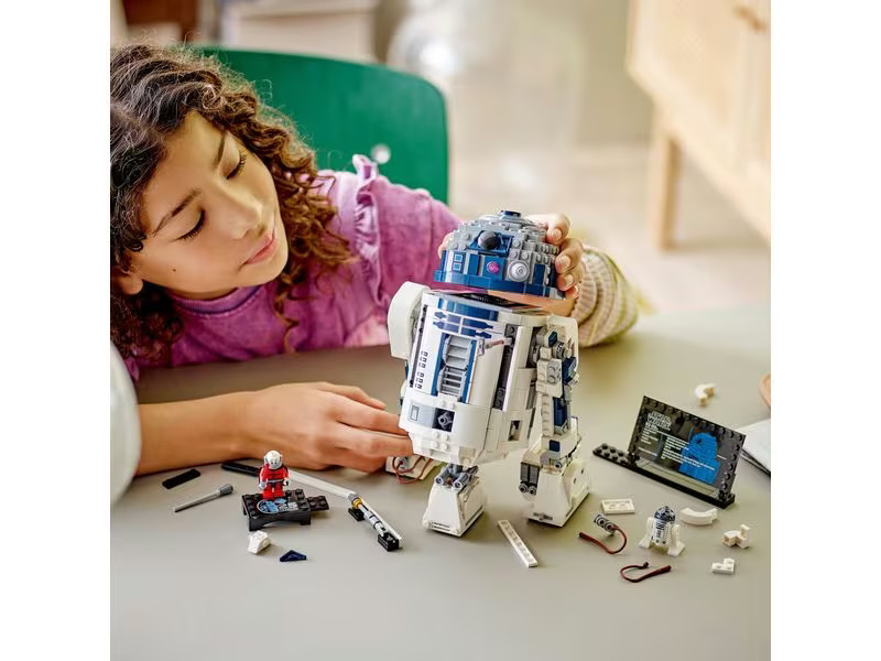 LEGO® Star Wars R2-D2 75379