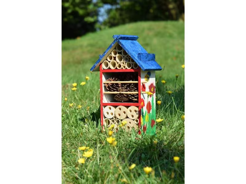 dobar Insektenhotel Bastelset, 16 x 9.5 x 28 cm