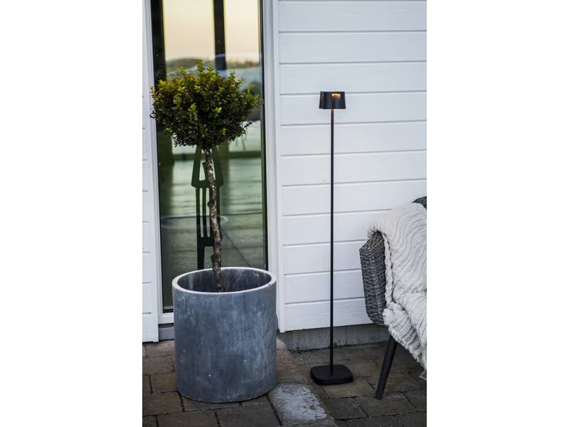 Konstsmide Stehleuchte Nice USB, 2700 / 3000 K, 3 W, Schwarz