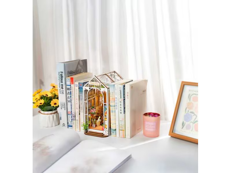 RoboTime Bausatz Book Nook Garden House