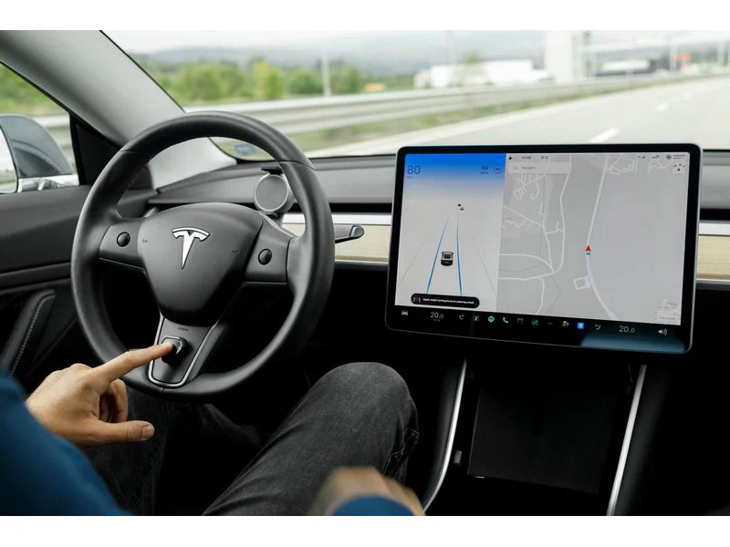 Enhance Commander + 4 S3XY Buttons für Tesla (Gen2)