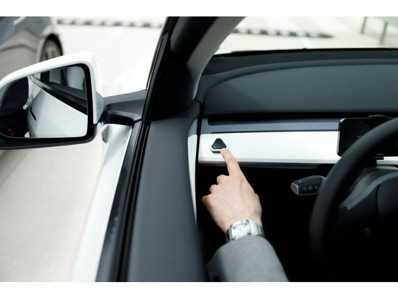 Enhance Commander + 4 S3XY Buttons für Tesla (Gen2)