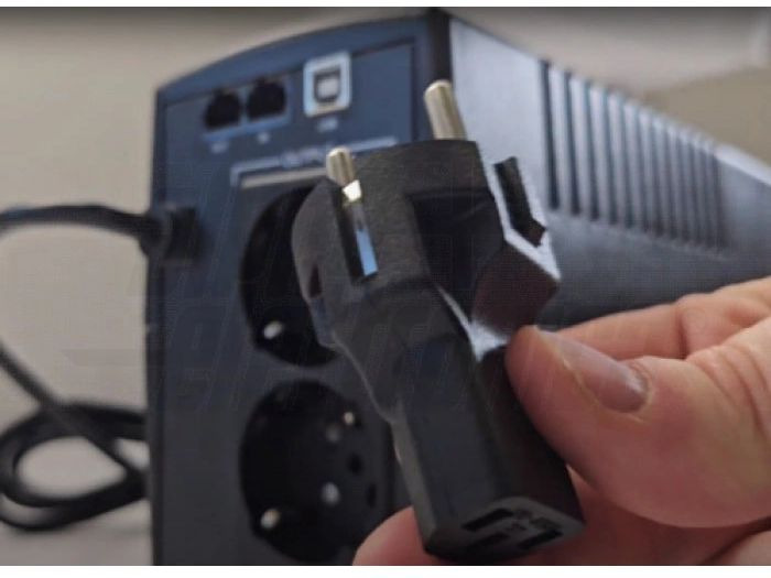 Alpha Elettronica Adapterstecker C13 - Schuko, gerade