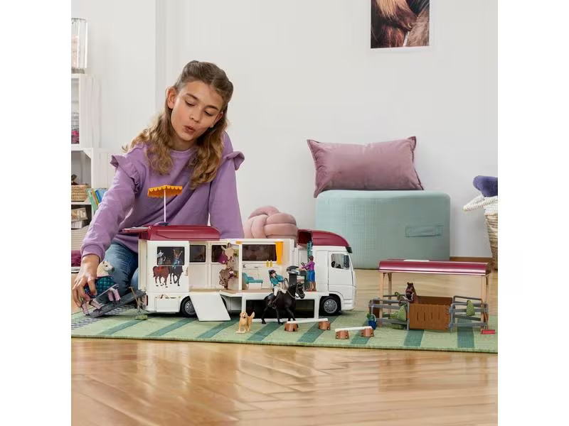 Schleich Spielfigurenset Horse Club Pferdetransporter
