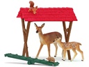 Schleich Spielfigurenset Farm World Fütterung der Waldtiere