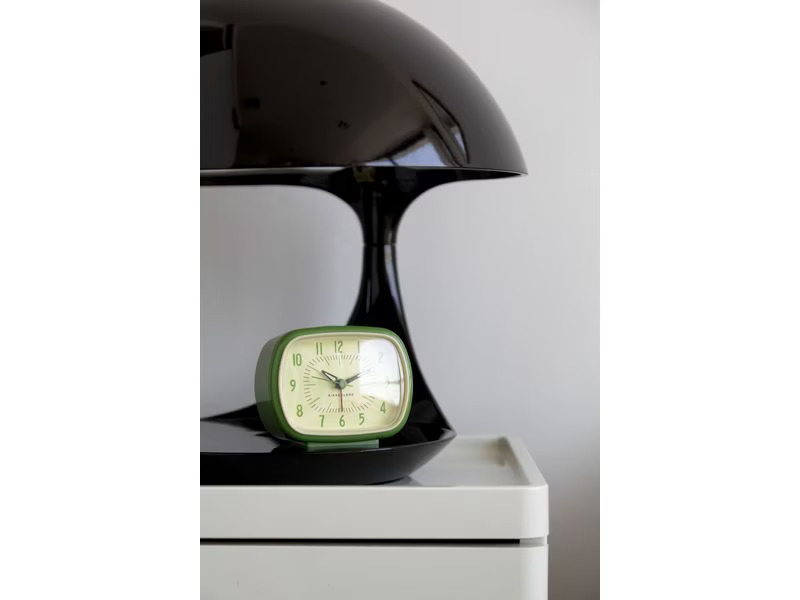 Kikkerland Klassischer Wecker Beige/Grün