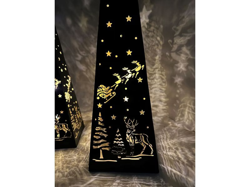 Dameco Tischdeko Pyramide Forest, 30 LEDs, 50 cm, Schwarz