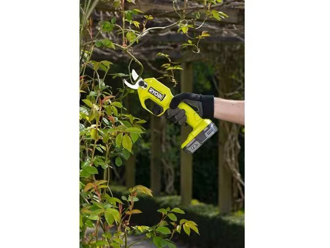 Ryobi Garten Akku-Gartenschere RY18SCA-0