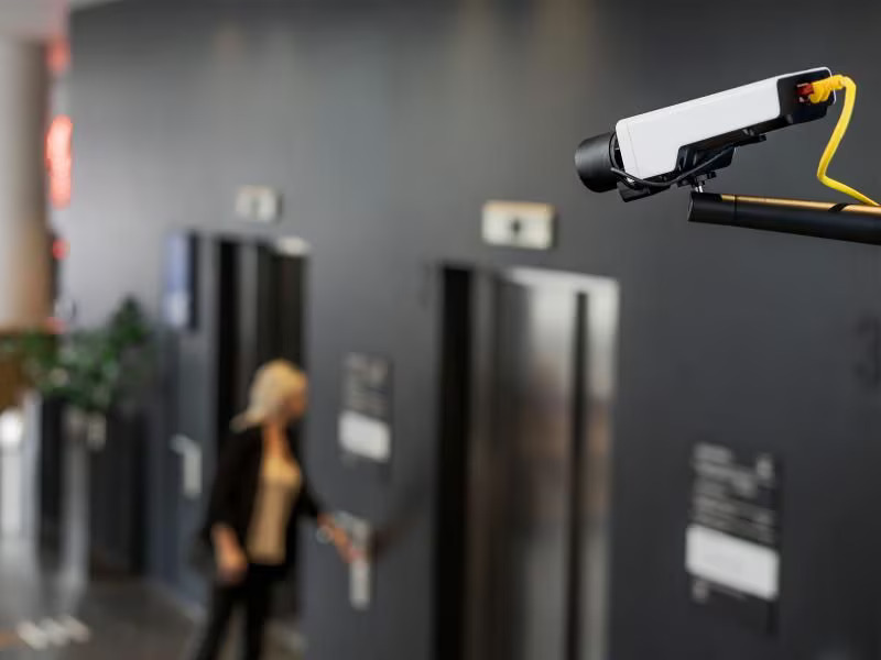 Axis Netzwerkkamera P1388-B Barebone Ohne Objektiv