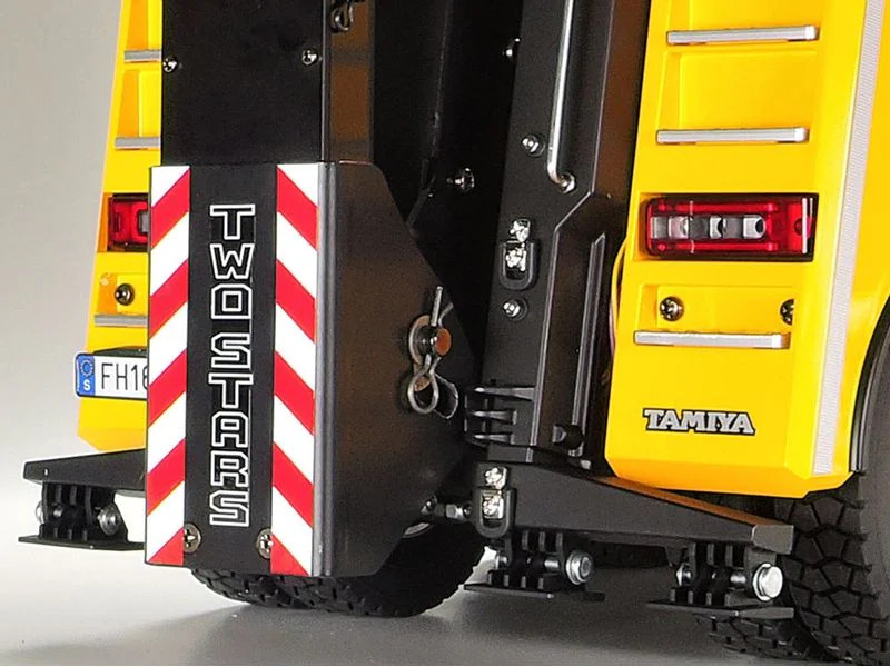 Tamiya Abschleppwagen Volvo FH16 750 Globetrotter 8x4 Bausatz, 1:14