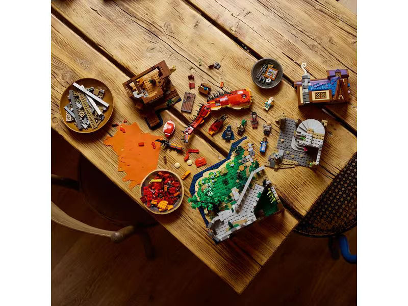 LEGO® Ideas Dungeons &amp; Dragons: Die Sage vom Roten Drachen 21348