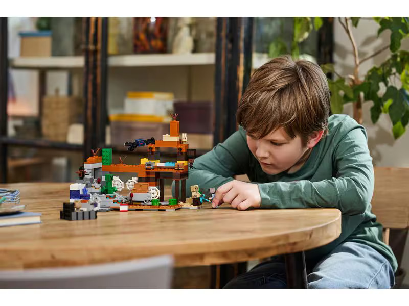 LEGO® Minecraft Die Mine in den Badlands 21263