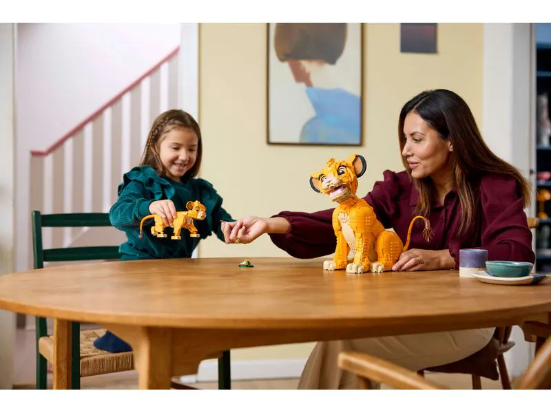 LEGO® Disney Simba, der junge König der Löwen 43247