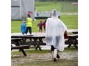relaxdays Regenponcho 20 Stück, Transparent