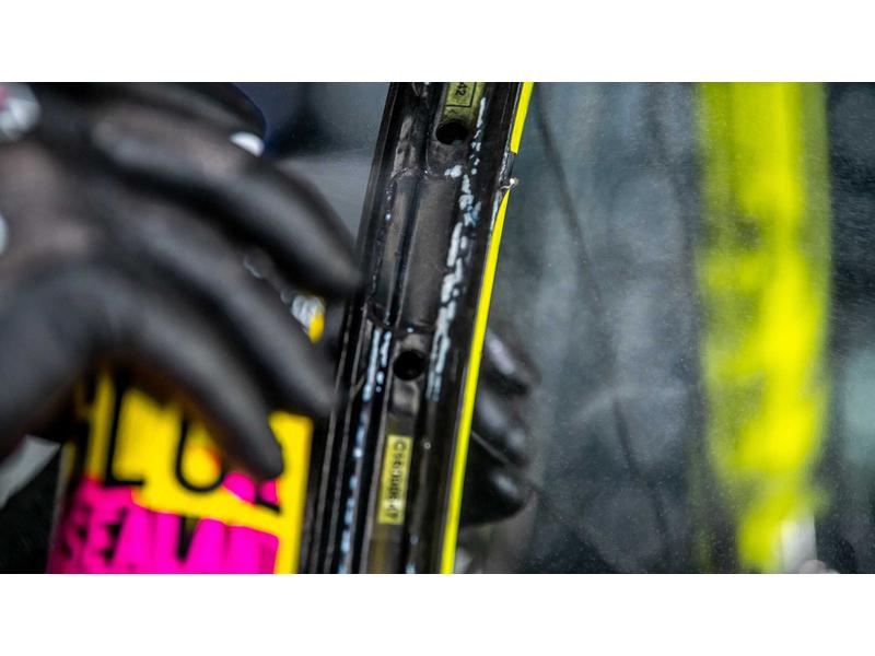 Muc-Off «Glue Remover»