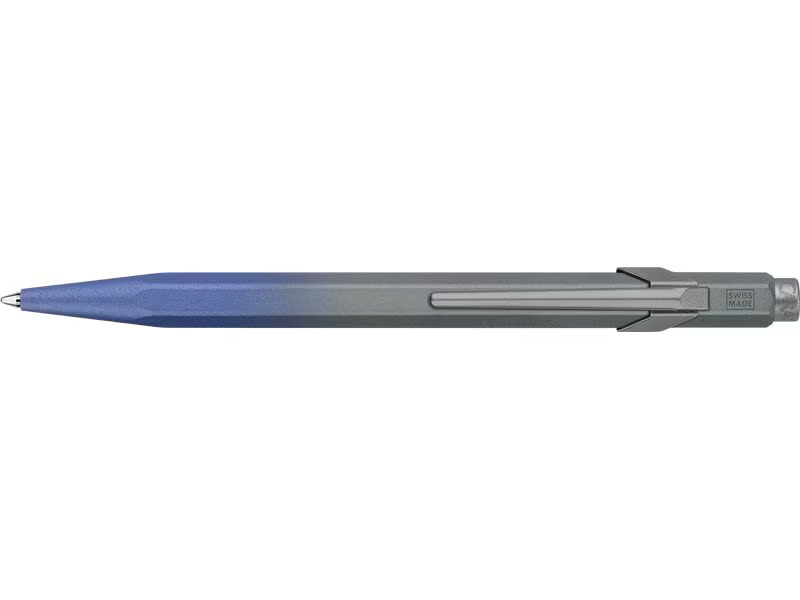 Caran d'Ache Kugelschreiber 849 Claim your Style 5, 1 mm, Sturmblau
