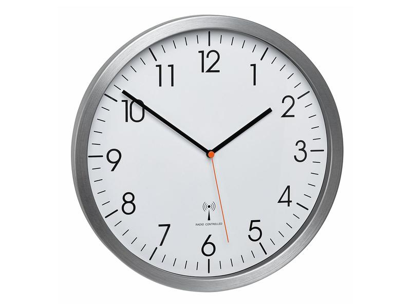 TFA Dostmann Funk-Wanduhr Silber