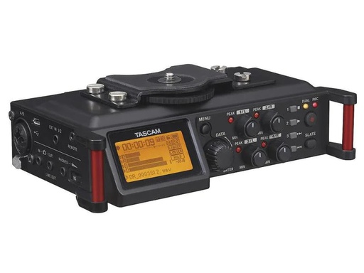 [90135058 411780] Tascam Portable Recorder DR-70D